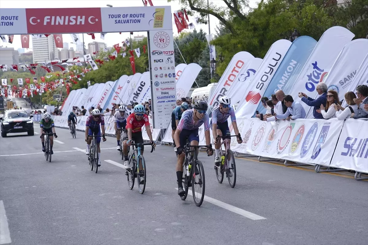 Rutger Wouters, 2. Kurtuluş Yolu Bisiklet Turu’nu Kazandı