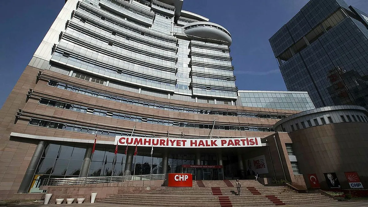 SON DAKİKA – Parti içi muhalefeti ayağa kaldıran metin: CHP’de gergin kurultay!
