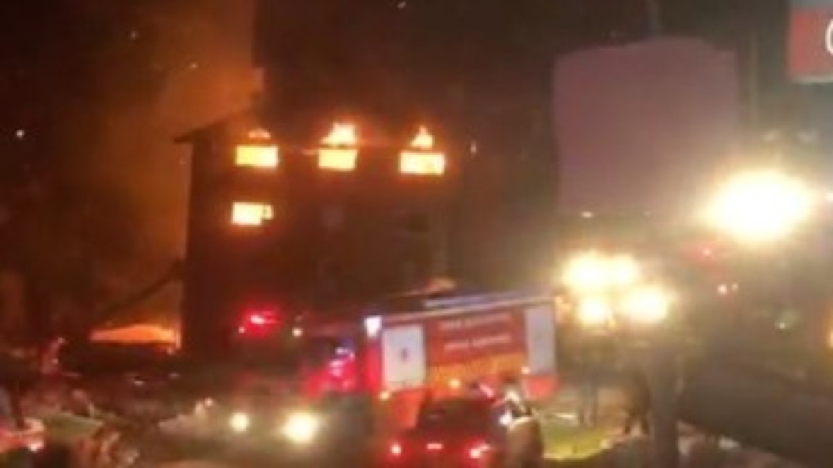 Kartalkaya’daki otel yangınına ilk müdahale anları