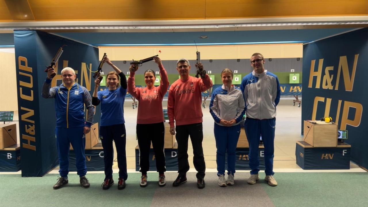 Yusuf Dikeç ile Şevval İlayda Tarhan Almanya’da altın madalya kazandı