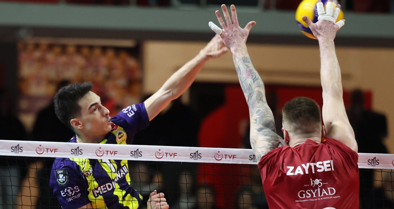 Fenerbahçe Medicana deplasmanda Galatasaray HDI Sigorta yendi