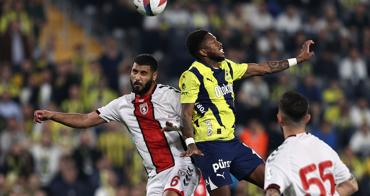 Fenerbahçe zirvenin 9 puan gerisine düştü