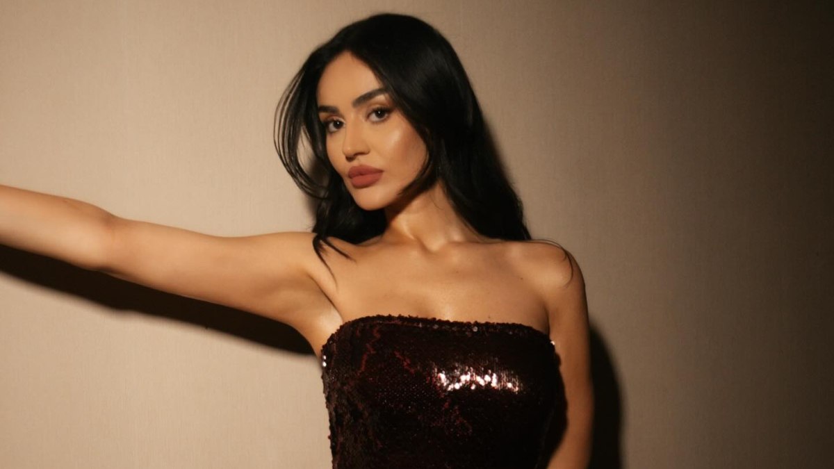 Şarkıcı Elif Buse Doğan, Türkan Şoray oldu! Makyajın videosu sosyal medyada ilgi gördü