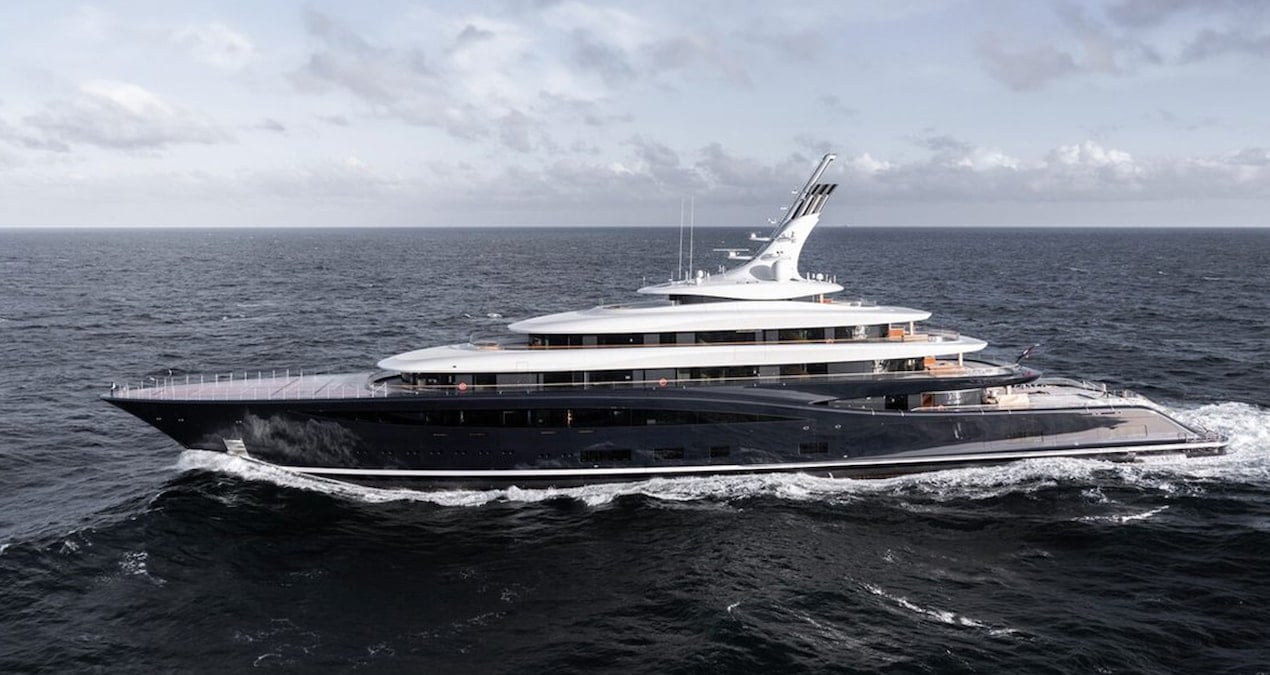 Dünyaca ünlü milyarder lüks yatını satılığa çıkardı: Fiyatı dudak uçuklattı